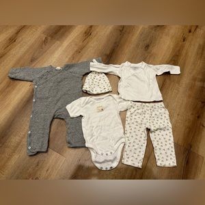 Burt’s Bee baby 5 piece lot